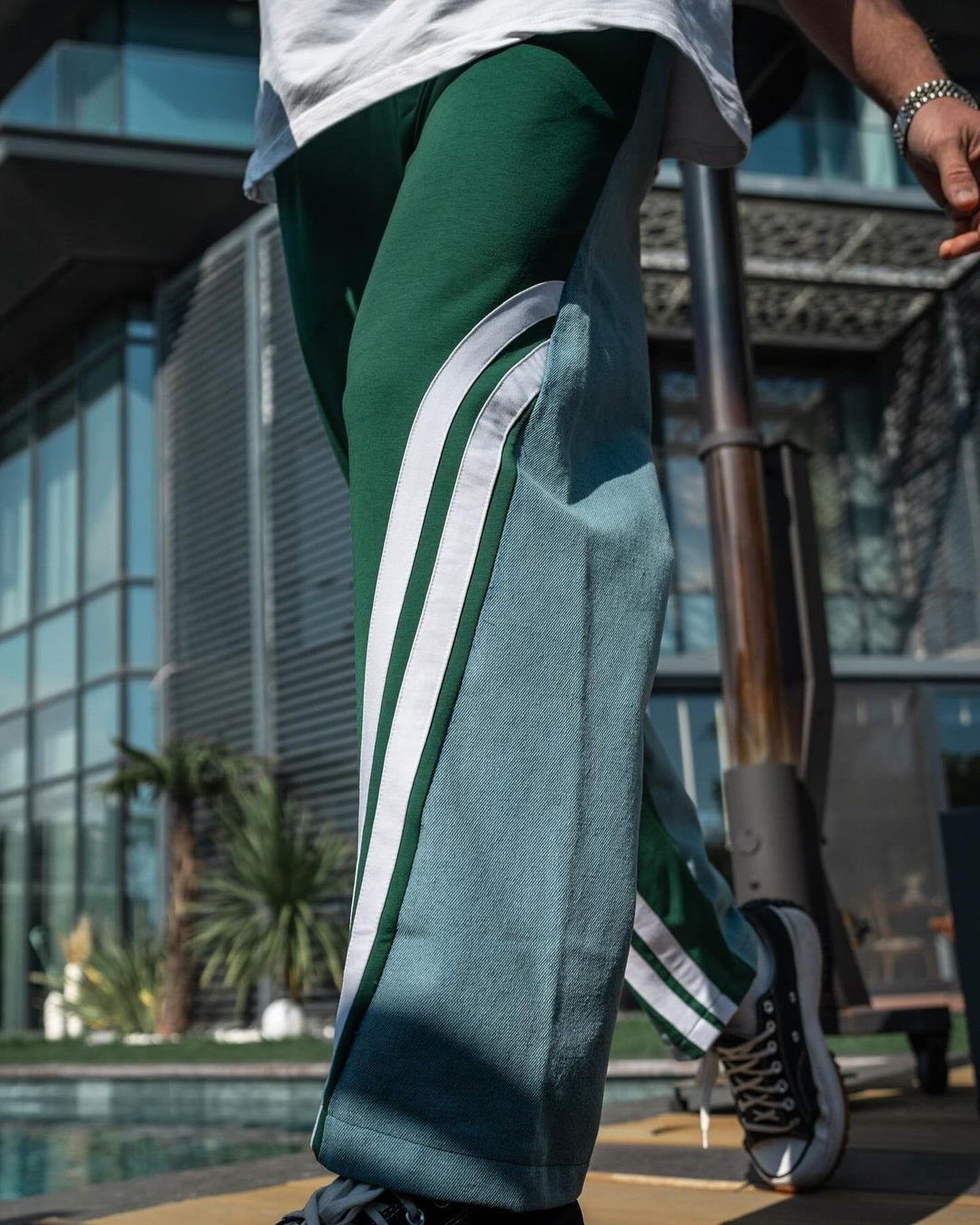 Verde Wave Wide-Leg Pants